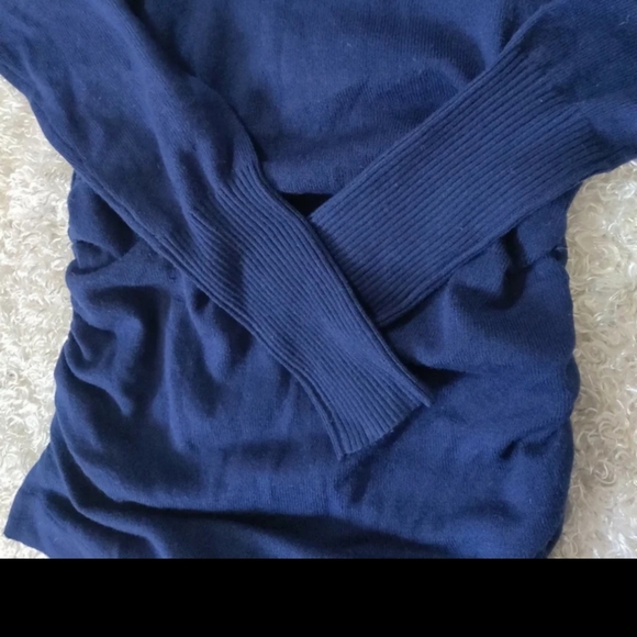 Women's Derek Heart Navy Blue Sweater with Patterned Infinity Scarf And Shirring - Picture 4 of 9